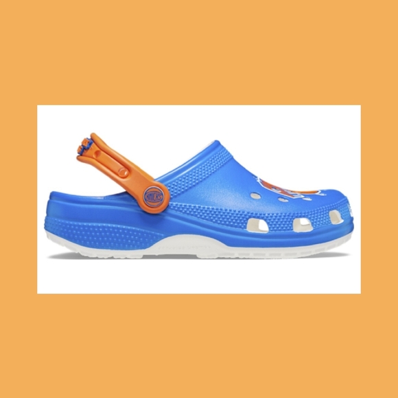 CROCS NY KNICKS CLOGS - Picture 3 of 7